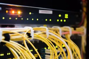 Обслуговування провідних та безпровідних мереж